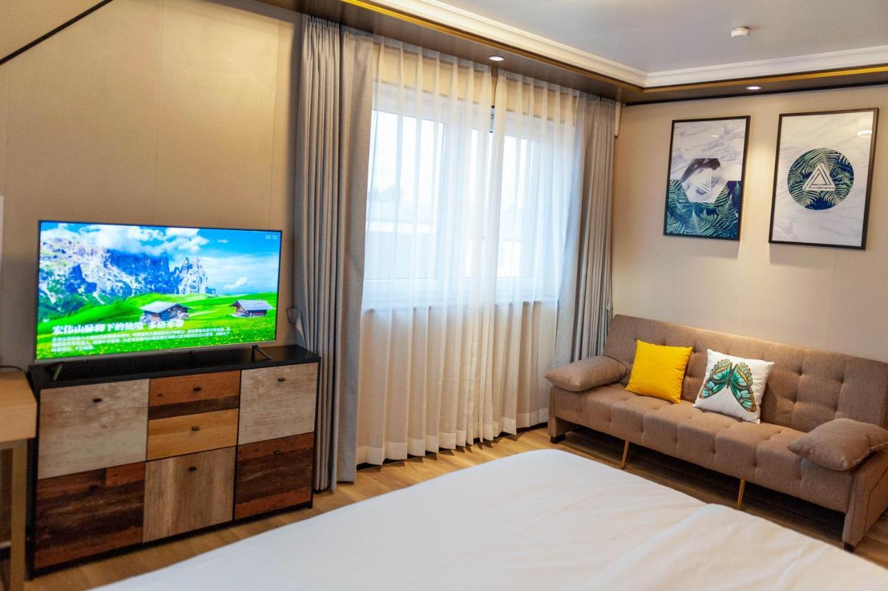 Mr.liao Hotel